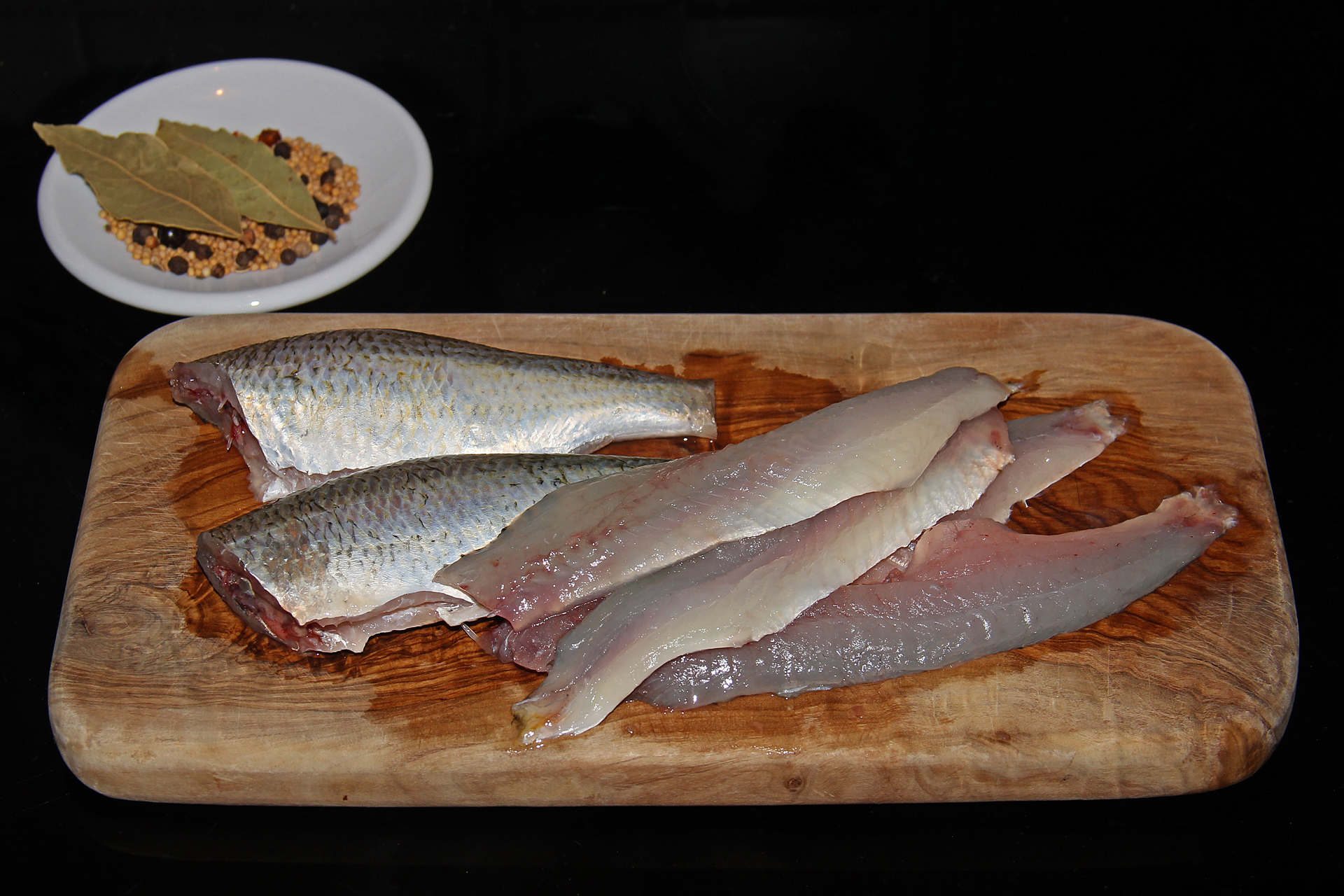 Speisefisch Rotauge: das Rezept für sauer eingelegte Weißfische